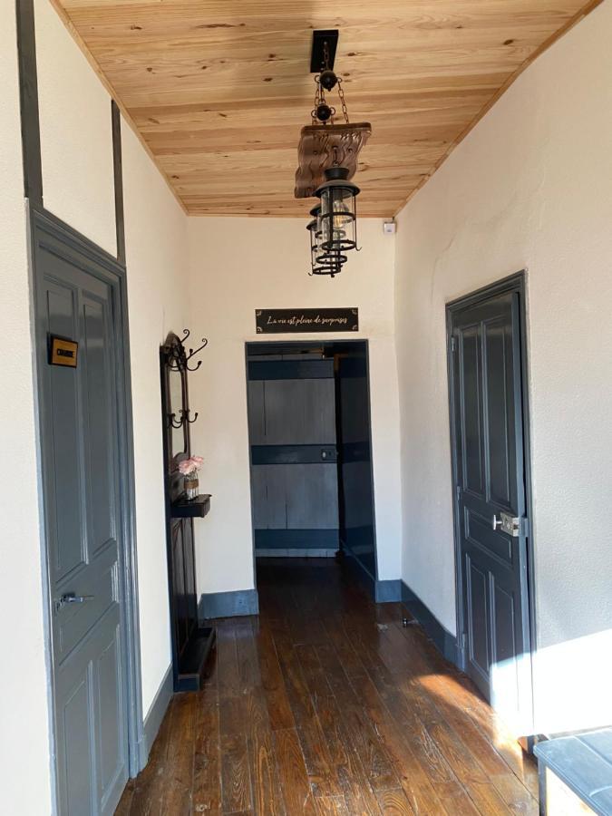 Tour Du Chateau De Gondole Le Cendre Εξωτερικό φωτογραφία